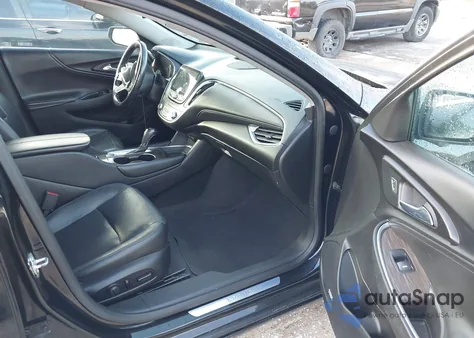 2020 Chevrolet Malibu Fwd Premier z USA, uszkodzony, nr VIN 1G1ZE5SXXLF031203